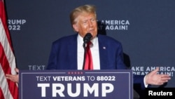 Rais wa zamani wa Marekani Donald Trump alipofanya mkutano wa kampeni mjini Windham New Hampshire Agosti 8, 2023. REUTERS/Reba Saldanha.
