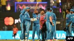 محمد شمسی، بالر هند، پنج بازیکن سریلانکا را از میدان حذف کرد و بهترین بازیکن این رقابت شناخته شد. 