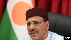 Rais wa Niger aliyeondolewa madarakani Mohamed Bazoum .