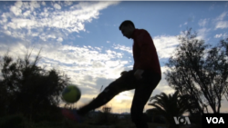 Hope Refugee United is an all-refugee football team that is aiming to join the Greek professional league.