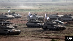 Ibutho lakwele Israel selilungiselela ukuhlasela eGaza Strip. AP