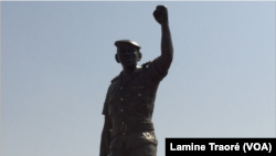 La statue du capitaine Sankara, Ougadougou, le 3 mars 2019. (VOA/ Lamine Traoré)