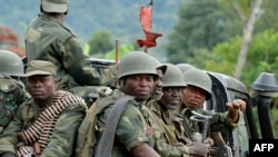Jeshi la Jamhuri ya kidemokrasia ya Congo (FARDC) nlikipiga doria Rutshuru, Kiuvu kaskazini. Novemba 4 2013 4