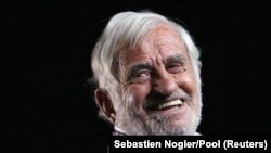 L'acteur français Jean-Paul Belmondo assiste à la soirée de gala des prix du 39e Festival international du cirque de Monte-Carlo, à Monaco, le 20 janvier 2015.