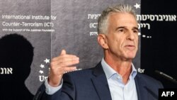 Direktur Mossad Israel David Barnea berbicara pada KTT Dunia Institut Internasional untuk Kontra-Terorisme (ICT) di kota pesisir tengah Herzliya pada 10 September 2023. (Foto: AFP)
