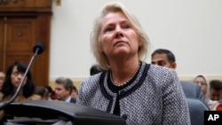 Asisten Menlu AS urusan Asia dan Pasifik, Susan Thornton memberikan keterangan kepada komite Kongres AS (foto: dok). 