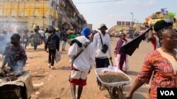 La circulation a un peu gagné en fluidité suite au déguerpissement des commerçants ambulants.