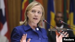 የዩናይትድ ስቴትስ የውጭ ጉዳይ ሚኒስትር ሂላሪ ክሊንተን በአፍሪካ ሕብረት - አዲስ አበባ፤ ሰኔ 6/2003 ዓ.ም