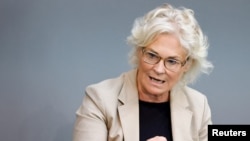 وەزیری بەرگری ئەڵمانیا کریستین لامبرێخت