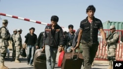 افغانستان ته راګرځېدونکي کډوال