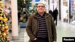 ڕۆژنامەنووسی تورک بولێنت کێنێس