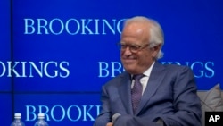 དཀྱིལ་ཤར་ས་ཁུལ་གྱི་དམིགས་བསལ་སྐུ་ཚབ་ཟུར་པ་དང་ཨི་སི་རལ་དུ་བཅའ་སྡོད་གཞུང་ཚབ་པ་ཟུར་པ་མར་ཊིན་ཨེ་སི་ཨིན་ཌིག