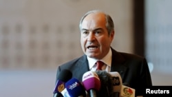 Le premier ministre jordanien Hani Mulqi s'exprime au Palais Royal de Amman en Jordanie, le 1er juin 2016