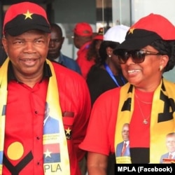 João Lourenço e Ana Dias Lourenço, numa actividade do MPLA em Luanda.