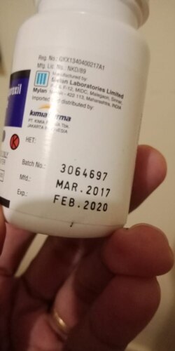 Obat ARV milik Erijadi Sulaeman yang sudah kedaluwarsa. (Foto courtesy: Erijadi Sulaeman)