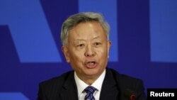 亚投行行长金立群