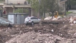 Spasilačke ekipe raščišćavaju Donju Jablanicu i tragaju za nestalima