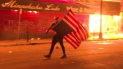 ประท้วงบานปลายทั่วสหรัฐฯ​ เหตุตำรวจผิวขาวสังหารชายผิวสีใน 'มินนีแอโปลิส'