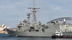 រូបឯកសារ៖ នាវា​ចម្បាំងHMAS Melbourne របស់​អូស្ត្រាលី ត្រូវ​បាន​ចត​នៅ​កំពង់ផែ​ស៊ីដនី​ ថ្ងៃ​ទី៦ ខែមីនា ឆ្នាំ២០១៥។