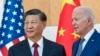 FILE - Presiden AS Joe Biden (kanan) bersama Presiden China Xi Jinping menjelang pertemuan kedua kepala negara di luar KTT G20 di Bali, 14 November 2022. (AP/Alex Brandon, File)

