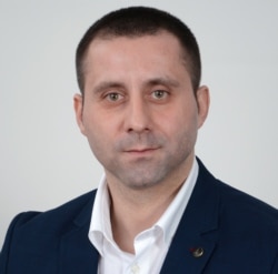 Vlade Simović, vanredni profesor Fakulteta političkih nauka Banja Luka