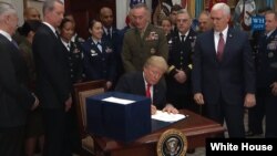 آقای ترمپ از کانگرس خواهان کمک در زمینۀ توقف برنامۀ مهاجرت به امریکا شد