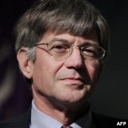 Jeyms Staynberg, AQSh Davlat kotibi muovini