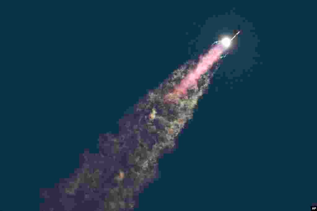 SpaceX's mega rocket Starship lifts off from Starbase for a test flight in Boca Chica, Texas.