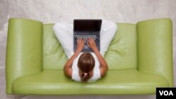 Autoridades dicen que la propuesta esta surgió como deseo de superar la resistencia de las compañías de internet para facilitar información.