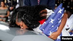 Myeshia Johnson, esposa de La David Johnson