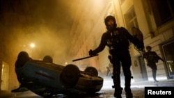 Ilikuwa ni siku ya tano ya ghasia baada ya kijana kufariki kwa kupigwa risasi na afisa wa polisi katika kitongoji kimoja cha Paris.