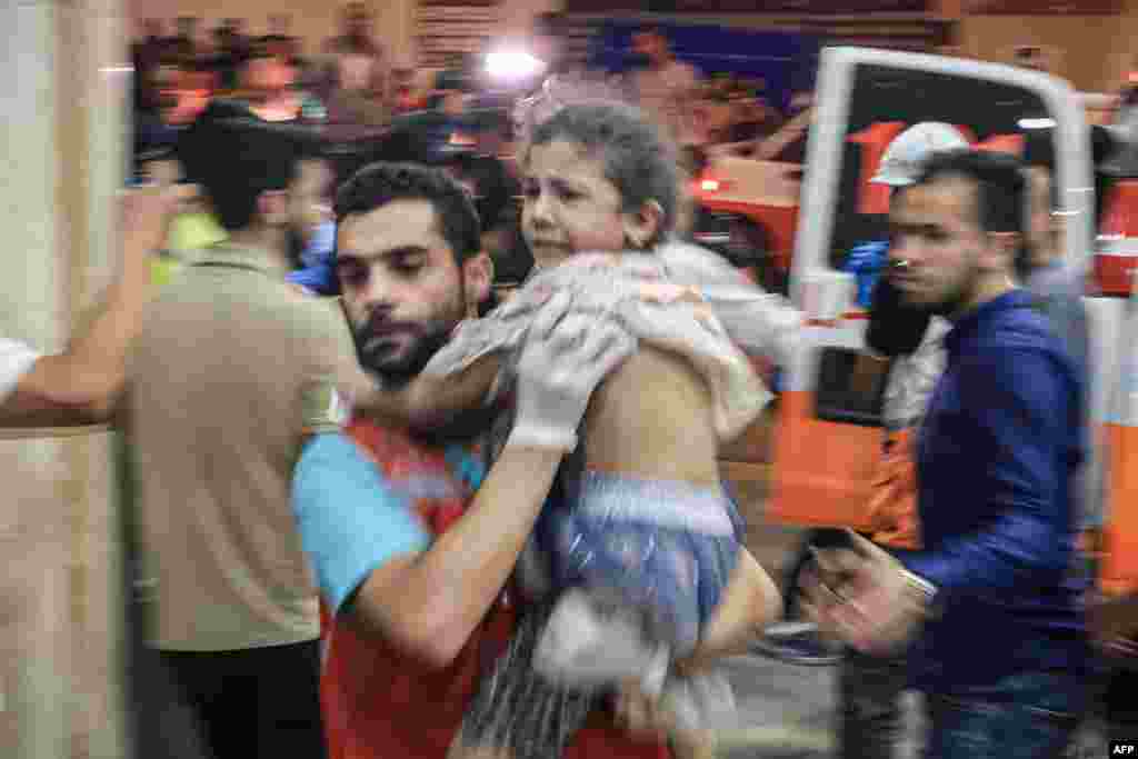 مقامات صحی نوار غزه گفته اند که این حمله توسط اسراییل صورت گرفته است، اتهامی که اسراییل آنرا رد کرده است