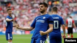 L'attaquant de Chelsea Alvaro Morata fête son deuxième but, à Londres, le 22 avril 2018.