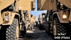 امریکا د مۍ په لومړۍ نېټه له افغانستان څخه وتل پیل کړل