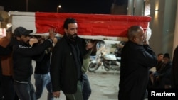 گەڕاندنەوەی تەرمی یەکێک لە قوربانیانی هێرشەکەی ڕۆژی 18 ی دوازدەی 2022ی نزیک کەرکوک بۆ نەجەف. 