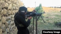 منابع استخباراتی می گویند که حدود۲۰۰۰ تا ۳۰۰۰ جنگجوی داعش در افغانستان حضور دارند.