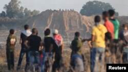 Matasan Falasdinu suke arangama da sojojin Isra'ila