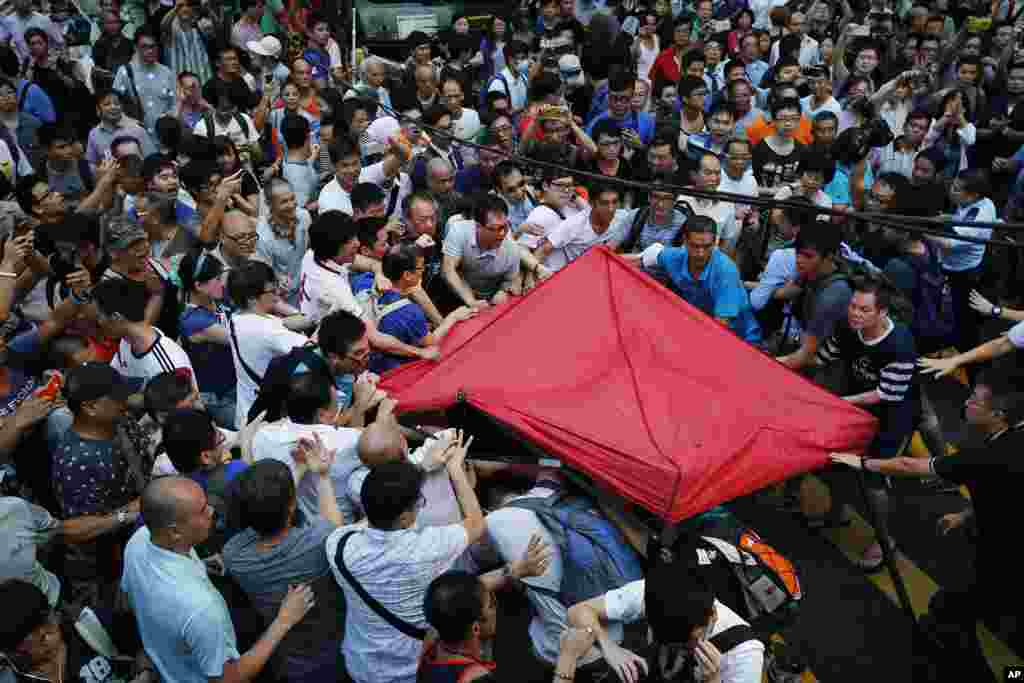 Знесення палатки 