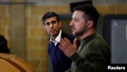 Прем'єр-міністр Великої Британії Ріші Сунак під час прес-конференції із президентом України Володимиром Зеленським у Британії, 8 лютого 2023. REUTERS/Peter Nicholls