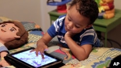 Parenting iPhones Toddlers