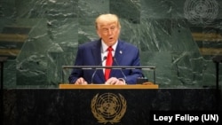 دونالد ترمپ، رییس جمهور ایالات متحده هنگام سخنرانی در مجمع عمومی سازمان ملل متحد، ۲۳ سپتمبر ۲۰۲۵