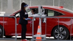 미국 캘리포니아주에서 운영중인 드라이브스루 코로나 검사시설. (자료 사진)