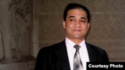 Xitoylik uyg'ur professori Ilhom To'xti