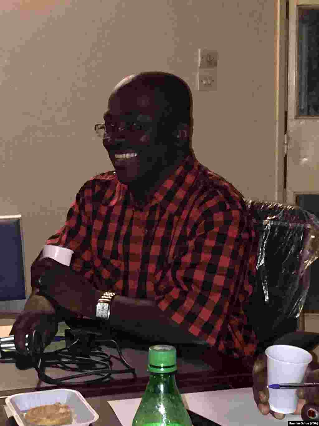 Ibrahim Ka'almasi Garba a wani taron tattaunawa kan siyasar jamhuriyar Nijar.