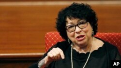 La jueza de la Corte Suprema de Justicia de EE. UU., Sonia Sotomayor, durante un Festival del Libro en Jackson, Mississippi, el 17 de agosto de 2019.