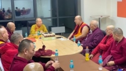 ཏེ་ལོ་རིན་པོ་ཆེ་སོག་ཡུལ་དུ་གཟིགས་སྐོར་ལ་ཕྱོགས་ཕེབས།