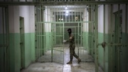 جیل کے گورنر سرحت کا کہنا ہے اس جیل سے کوئی بھی قیدی فرار نہیں ہوا ہے۔ (فائل فوٹو)