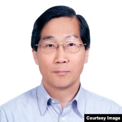 位于台北的政治大学名誉教授丁树范