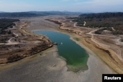 A general view of the almost-dry Penuelas lake in Valparaiso, Chile April 19, 2022. (REUTERS/Ivan Alvarado)