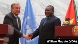 António Guterres, secretário geral da ONU (esq) e Filipe Nyusi, Presidente de Moçambique (dir), Maputo (Foto de Arquivo)